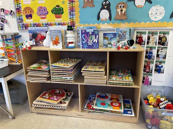 A cozy classroom reading and book corner